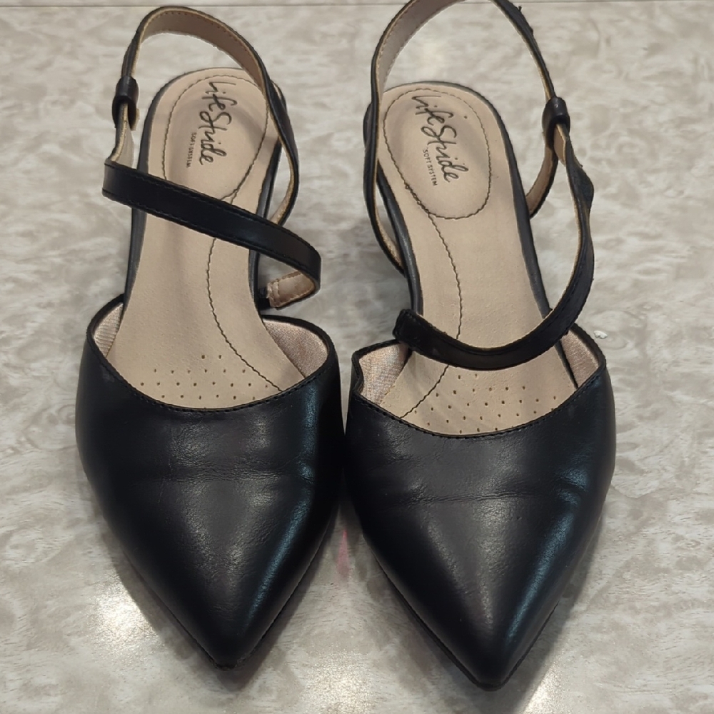 Life Stride Black Pointed Toe Slingback Heels